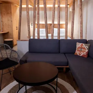 Apartment Theros By Agora Luxury In The Heart Of, Iraklio